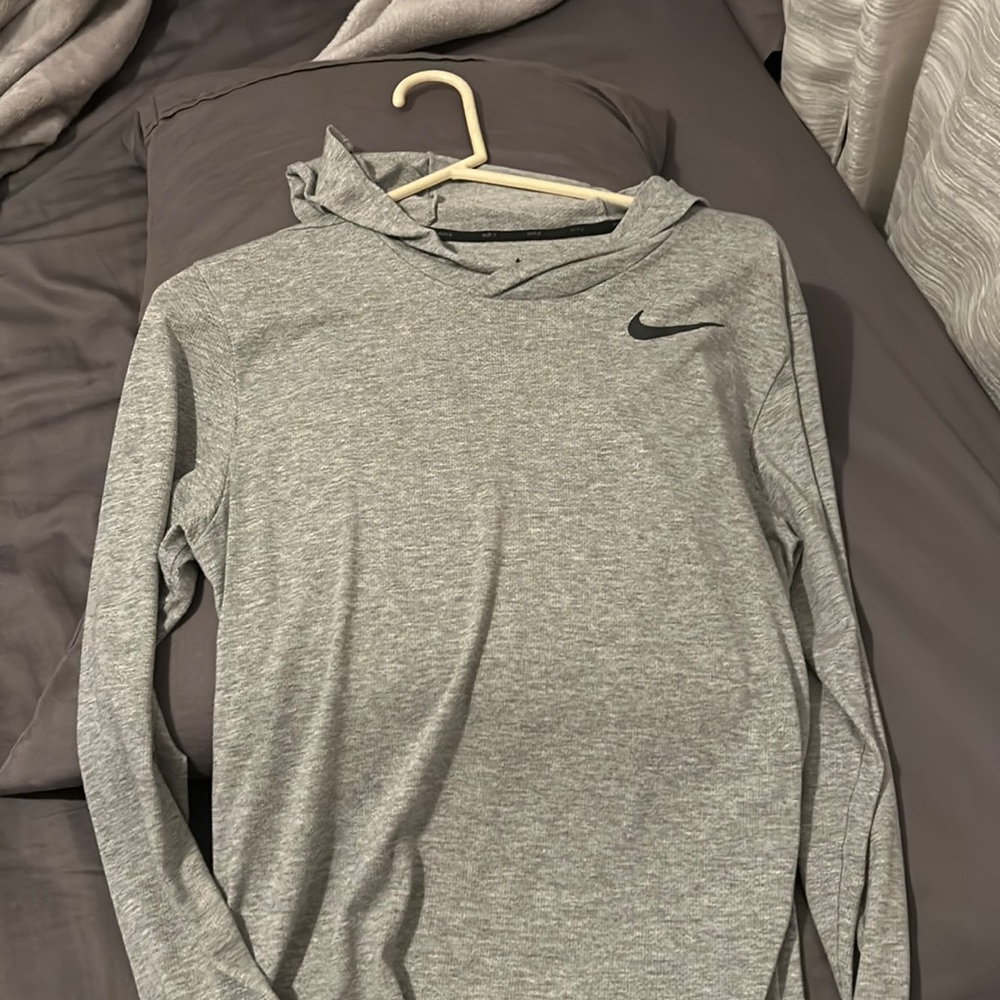Nike drifit long sleeve with hood